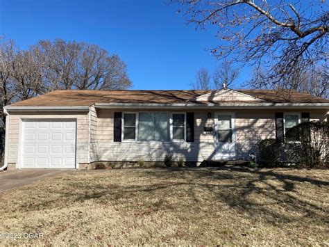 craigslist joplin houses for rent|More.